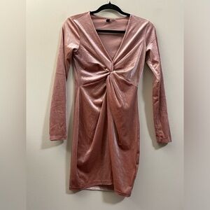 H&M Soft Pink Velvety Long Sleeve Mini Dress‎ - S
